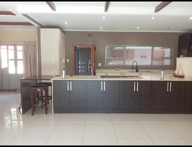3 BEDROOM PROPERTY TO RENT IN CRESTA